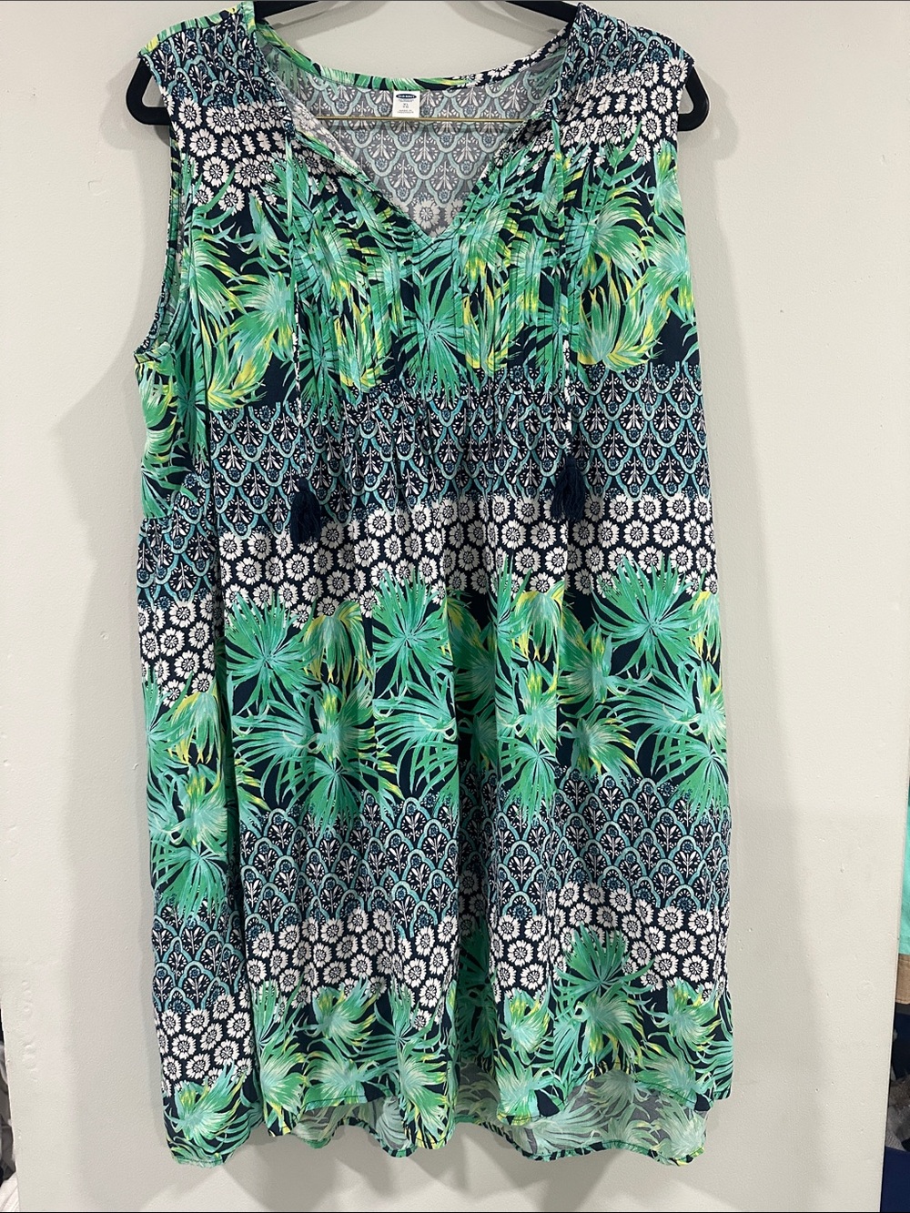 Old navy XL Sleeveless Tropical Print Dress in Navy & Green 100% rayon/viscose